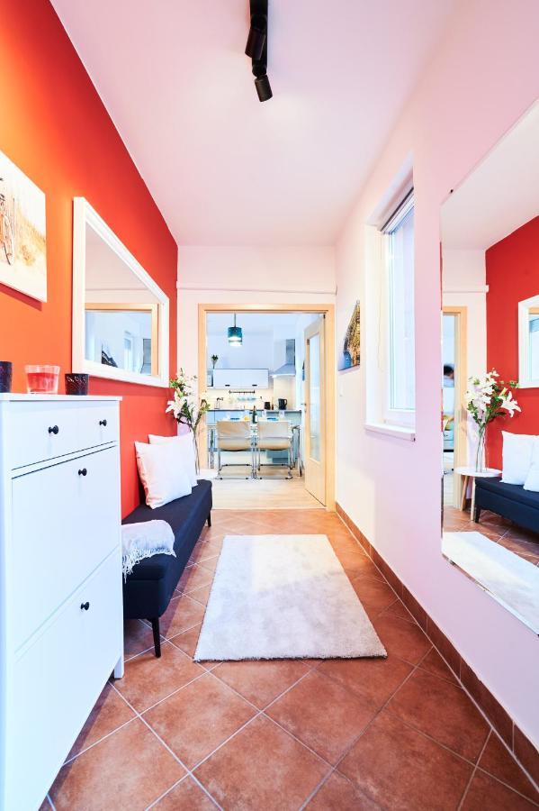 Feel Home Deluxe Corvin # Free Parking # Ac # Elevator Будапешт Екстер'єр фото